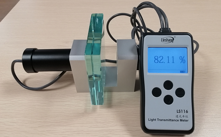 LS116透光率計檢測厚玻璃的透光率