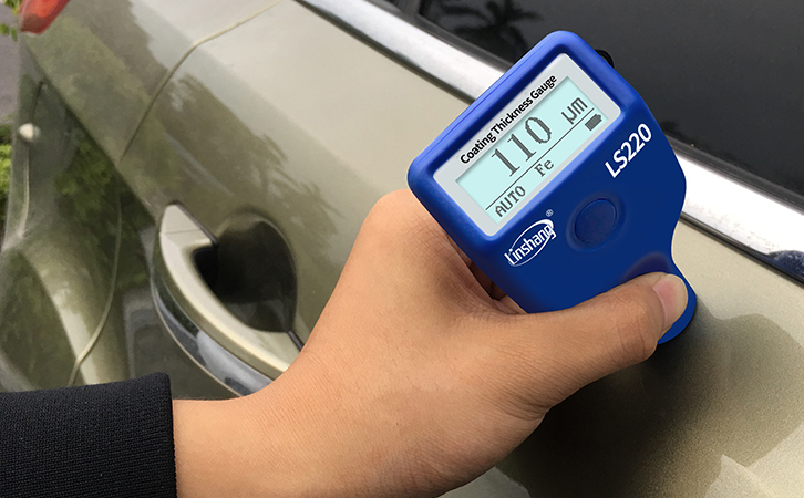 漆膜儀實(shí)測汽車車門 漆膜儀實(shí)測汽車車門